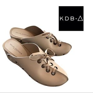 Kelsi Dagger Brooklyn Lace Up Clogs Like New Size 9